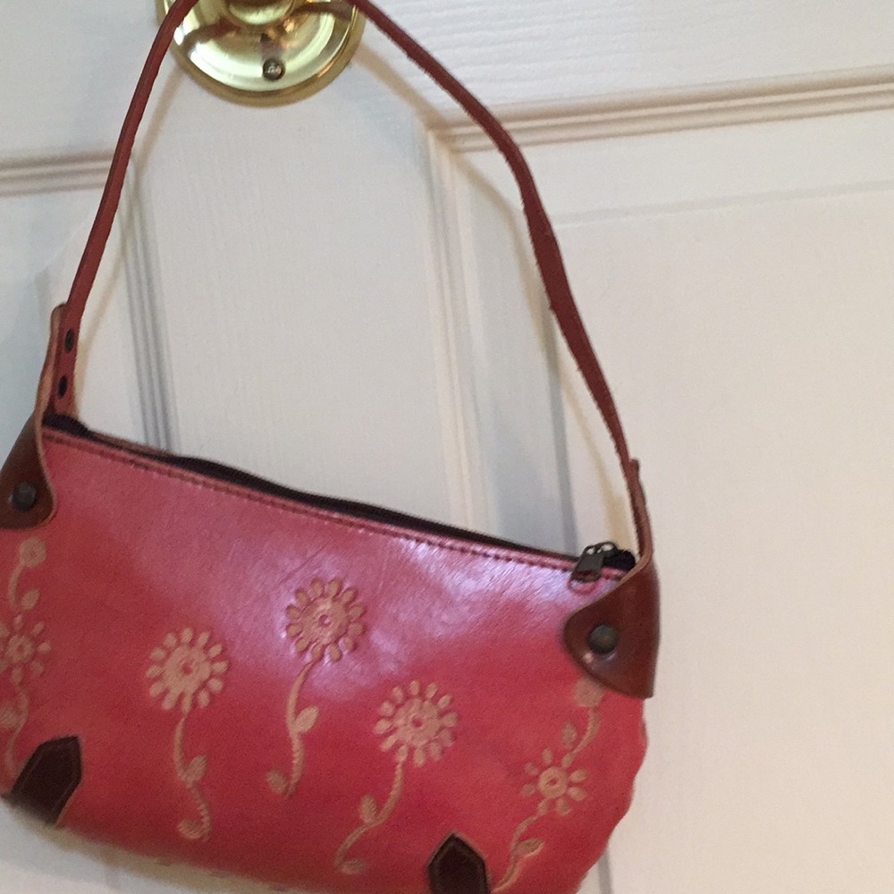 T-Bags Los Angeles.. tooled leather purse